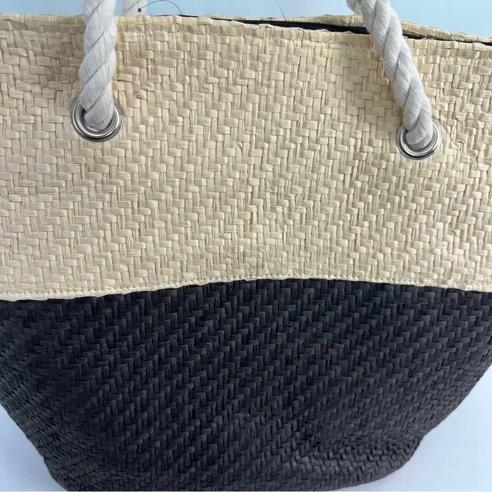 Paper Straw Zipper Tote With Rope Twist Handles Tan and Brown Lined